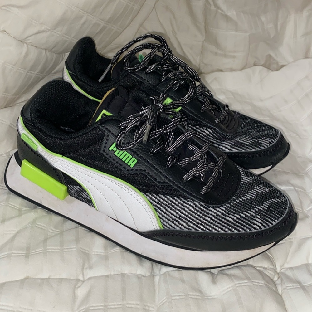 Boys Puma Sneakers